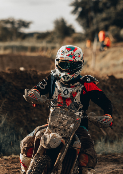 Moto Cross maskine og fører - Moto Cross hold for unge på 13-18 år i Odder